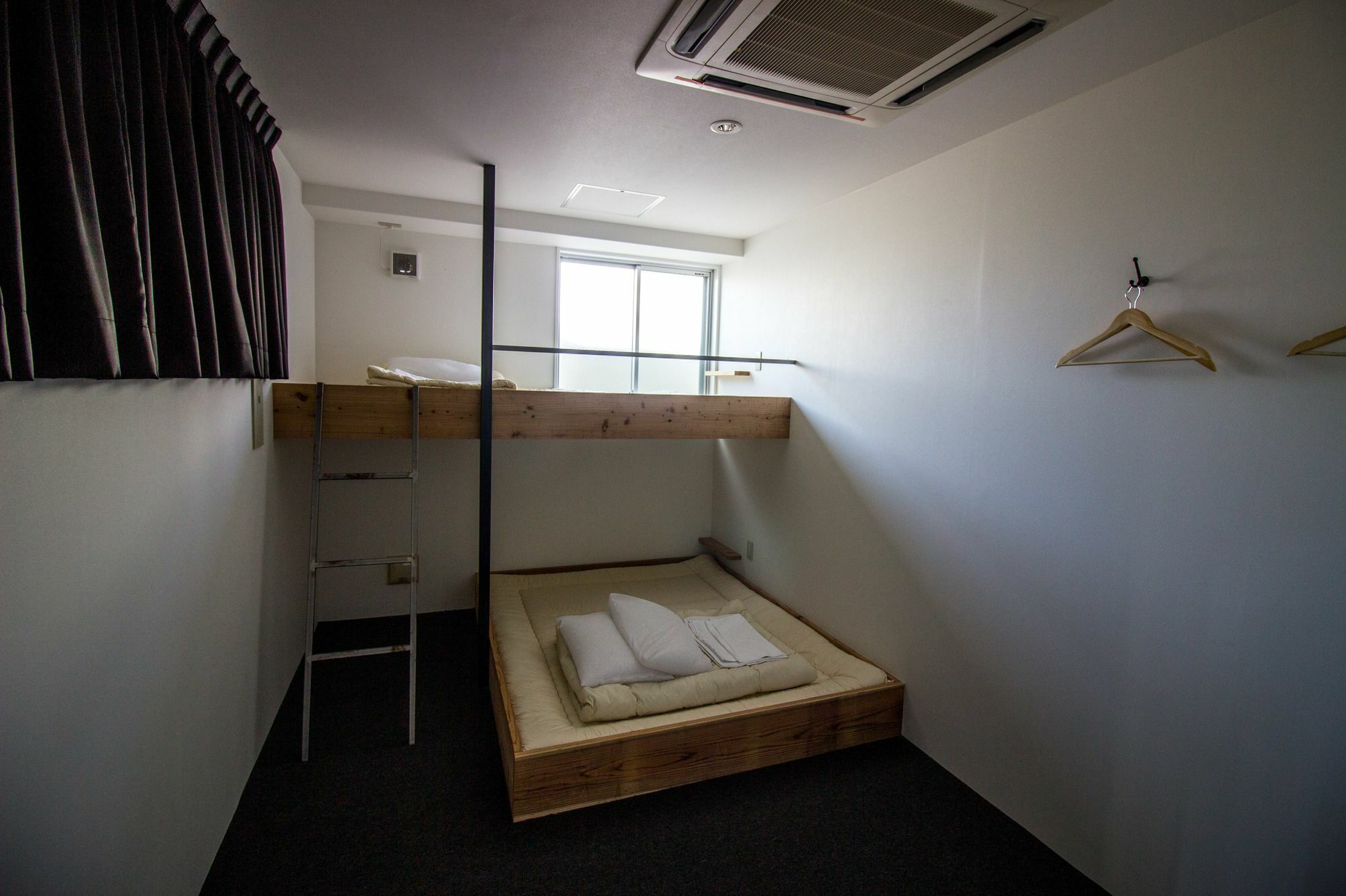 Santiago Guesthouse Hiroshima Exterior photo